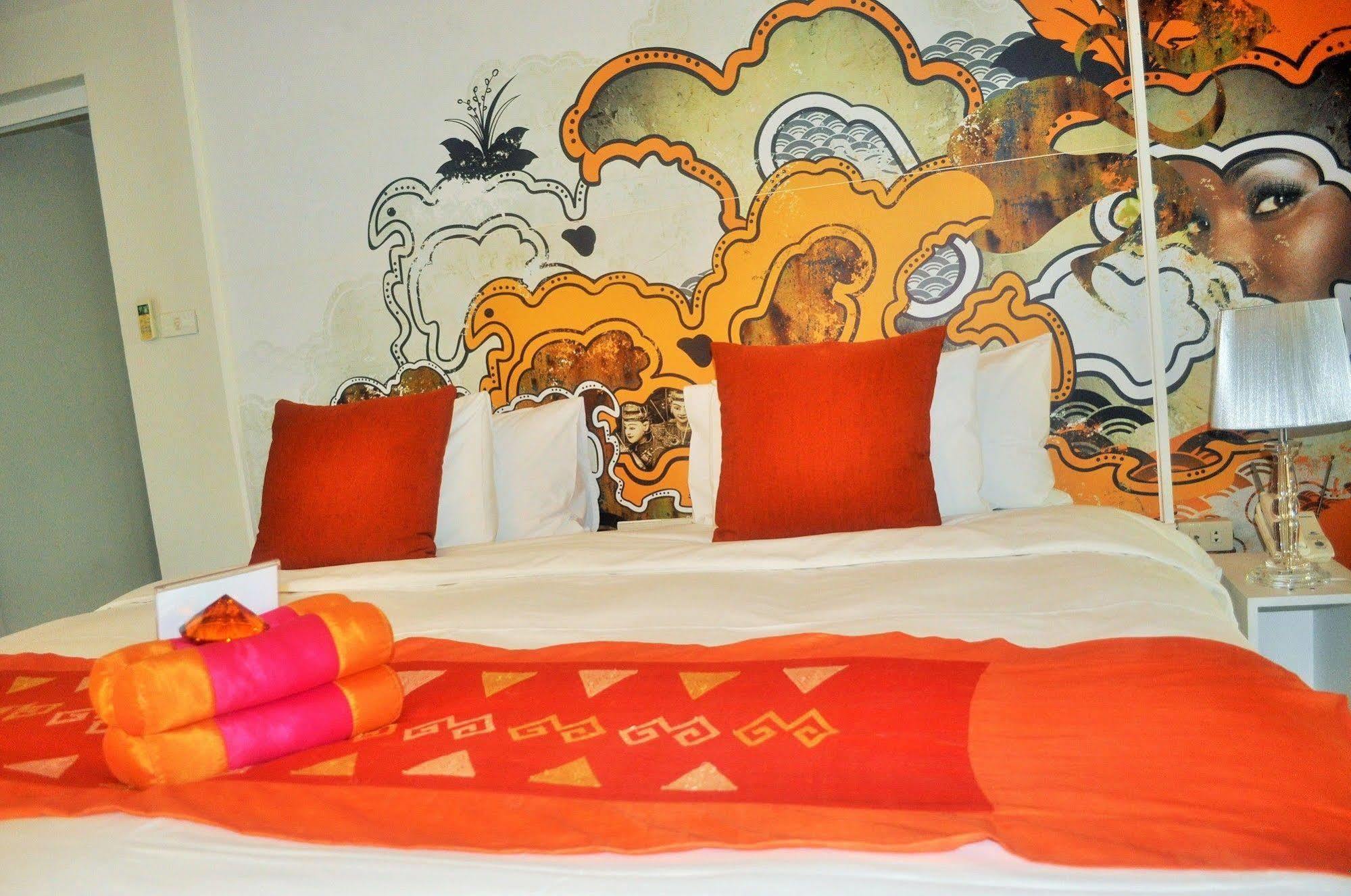 Seven Hotel กรุงเทพมหานคร ภายนอก รูปภาพ
